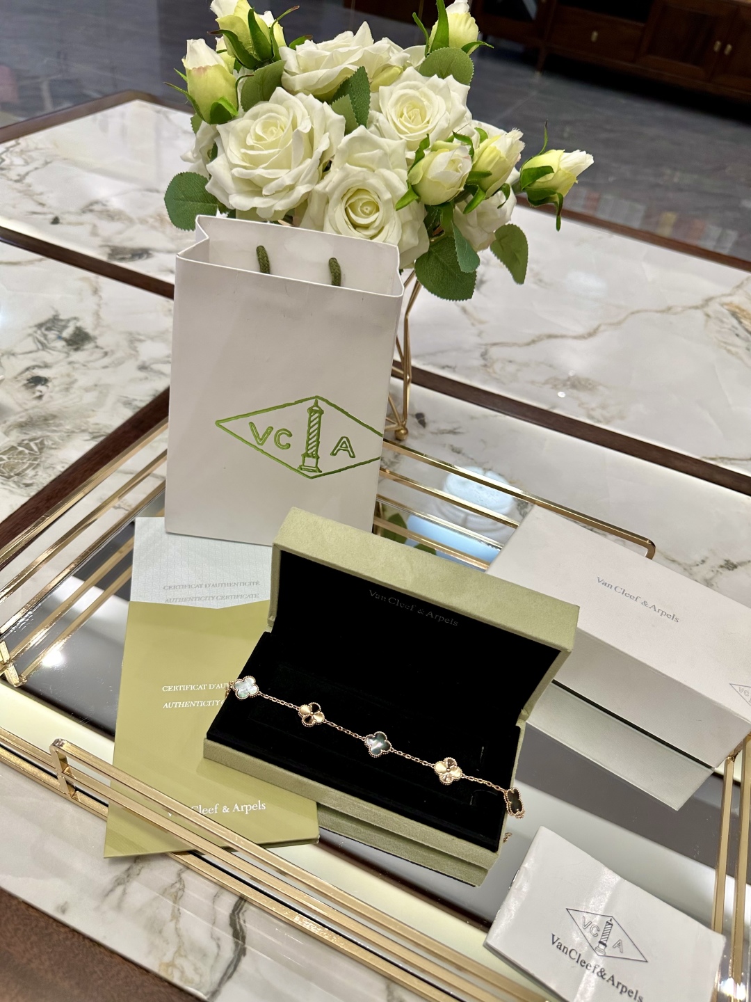 VAN CLEEF ARPELS jewelry model 114